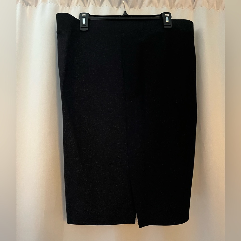 Torrid- Glitter Knit Pencil Bodycon Skirt, size 2